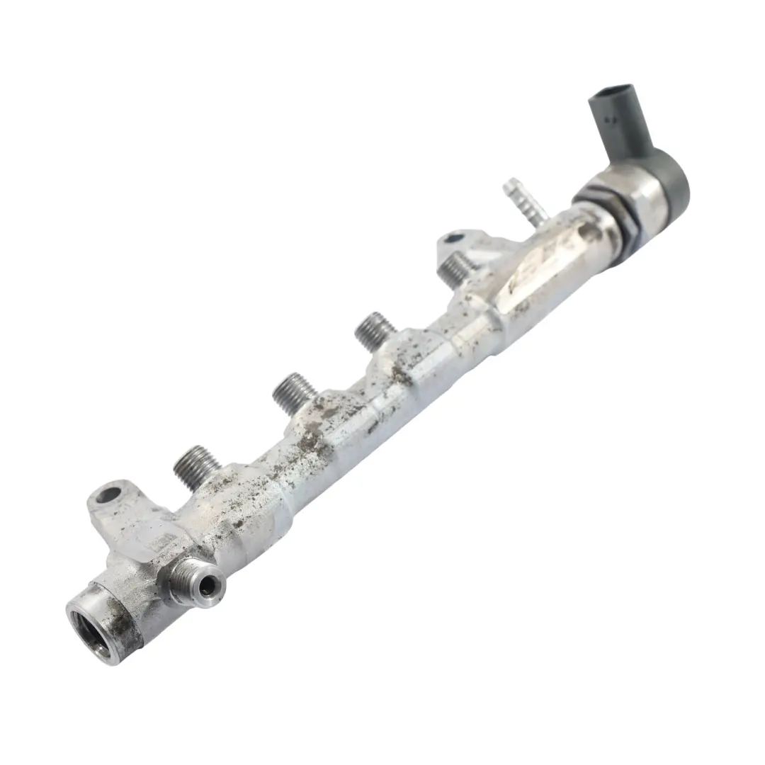 MK6 Distributore Rampa Iniettori 2.0 TDI per Audi A3 8P VW Jetta con numero di parte 03L130089P Audi A3 8P VW Jetta MK6 Distributore Rampa Iniettori 2.0 TDI - SKU 03L130089P-1 - Numero di parte 03L130089P