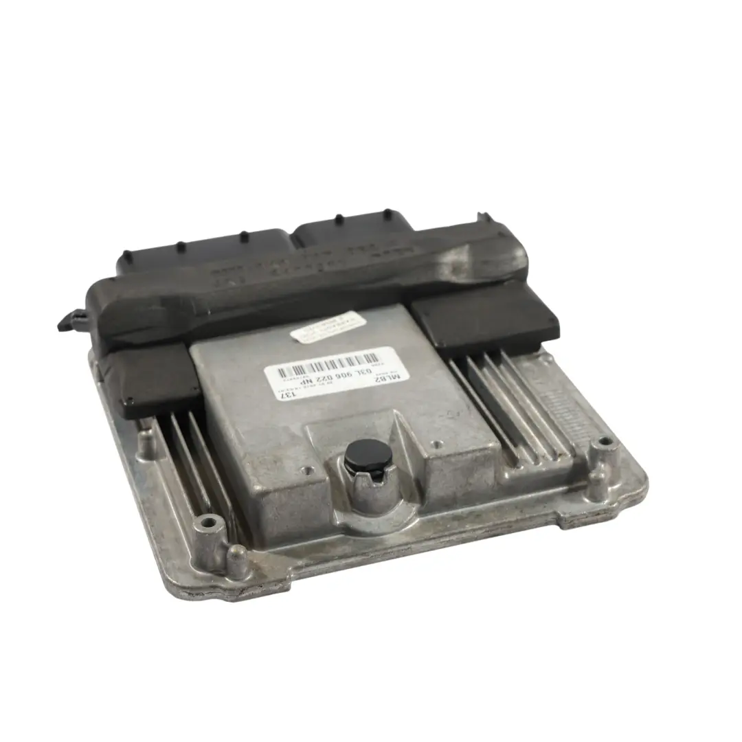 CAHA 170HP Diesel Motor Control ECU Manual para Audi A4 B8 A5 8T 2.0 TDI con número de pieza 03L906022NP Audi A4 B8 A5 8T 2.0 TDI CAHA 170HP Diesel Motor Control ECU Manual - SKU 03L906022NP - Número de pieza 03L906022NP