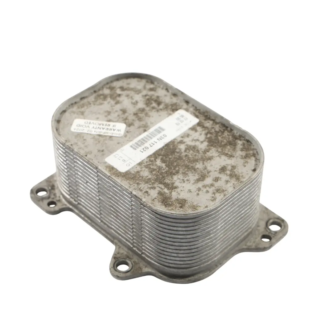 Unité Refroidisseur Huile Moteur 1.6 TDI pour Audi A3 8V A4 B8 à propos du numéro de pièce 03N117021 Audi A3 8V A4 B8 Unité Refroidisseur Huile Moteur 1.6 TDI - SKU 03N117021 - Numéro de pièce 03N117021