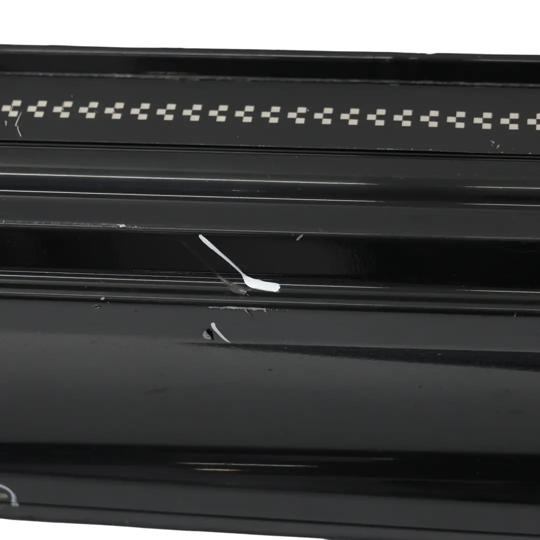 Linke Tür Schwellerleiste Seitenverkleidung Midnight Black A94 für Mini R56 R57 JCW mit Teilenummer 0404115 Mini R56 R57 JCW Linke Tür Schwellerleiste Seitenverkleidung Midnight Black A94 - SKU 0404115-MNB - Teilenummer 0404115