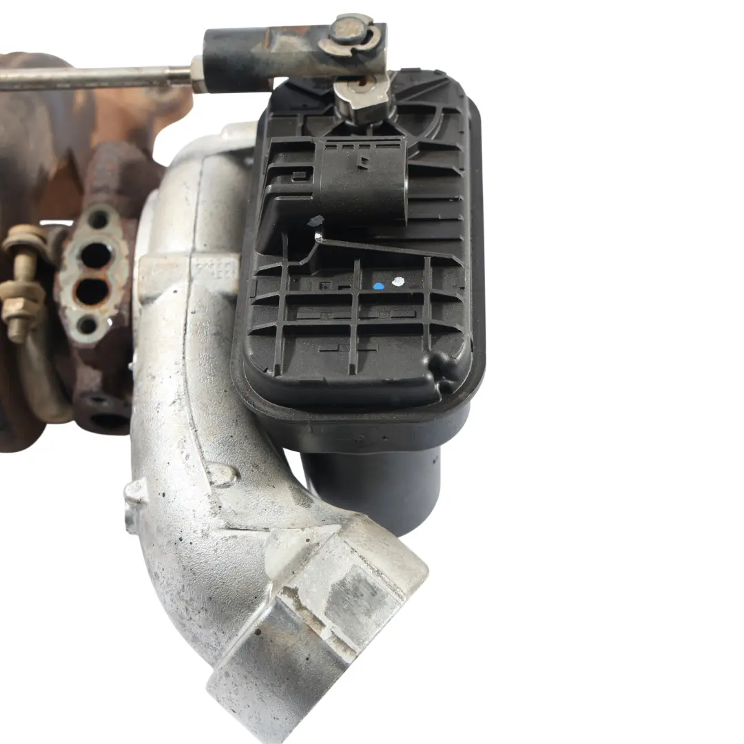 Colector Escape Gasolina Turbocompresor 04E145722G para Audi A3 8V con número de pieza 04E145721P Audi A3 8V Colector Escape Gasolina Turbocompresor 04E145722G - SKU 04E145721P - Número de pieza 04E145721P