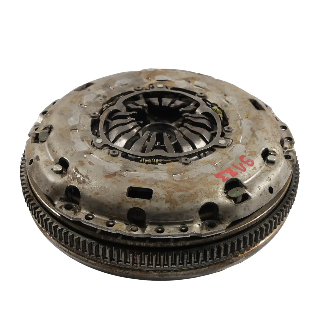 Zestaw Sprzęgła Dwumasowego Koło Zamachowe do Skoda Octavia 5E o numerze 04L105266C Skoda Octavia 5E Zestaw Sprzęgła Dwumasowego Koło Zamachowe - SKU 04L105266C - Numer Części 04L105266C