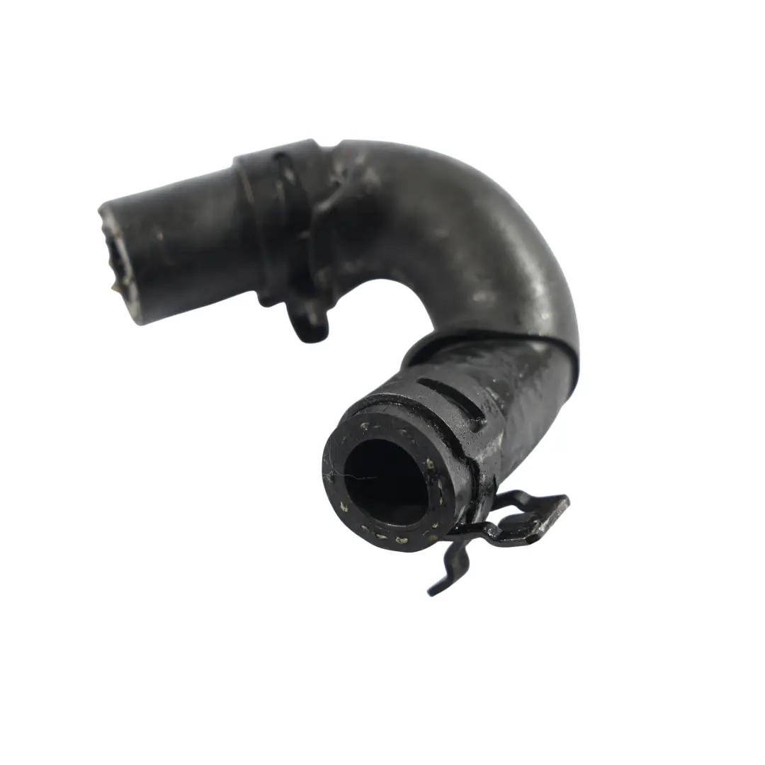 Tubo Refrigerante Motore 2.0 TDI per Audi A3 8V Linea con numero di parte 04L121058C Audi A3 8V Linea Tubo Refrigerante Motore 2.0 TDI - SKU 04L121058C - Numero di parte 04L121058C