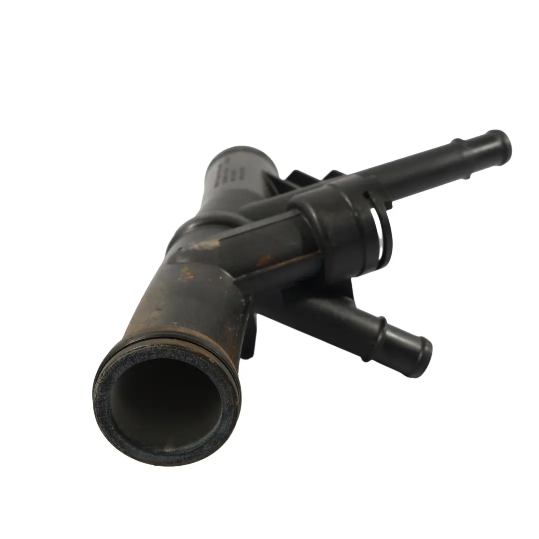 Accoppiamento Alloggiamento Termostato 2.0 TDI per Audi A3 8V VW Golf Mk7 con numero di parte 04L121071E Audi A3 8V VW Golf Mk7 Accoppiamento Alloggiamento Termostato 2.0 TDI - SKU 04L121071E - Numero di parte 04L121071E