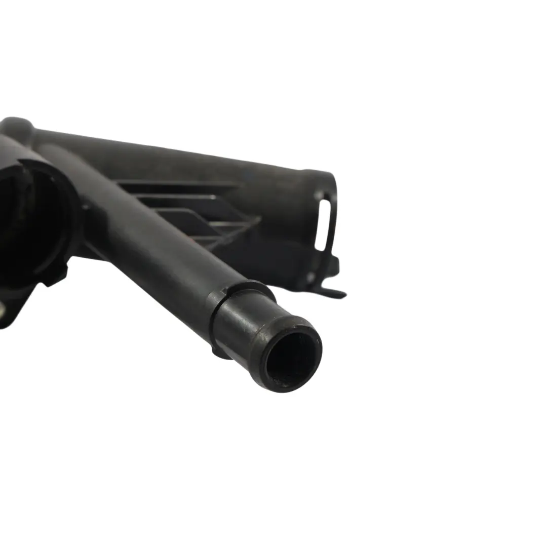 Accoppiamento Alloggiamento Termostato 2.0 TDI per Audi A3 8V VW Golf Mk7 con numero di parte 04L121071E Audi A3 8V VW Golf Mk7 Accoppiamento Alloggiamento Termostato 2.0 TDI - SKU 04L121071E - Numero di parte 04L121071E