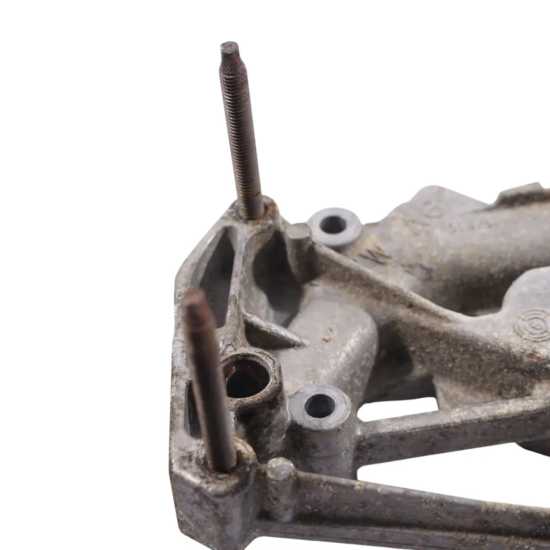 Soporte Refrigerador EGR 2.0 TDI CXGB para Volkswagen Transporter T6 con número de pieza 04L131425E Volkswagen Transporter T6 Soporte Refrigerador EGR 2.0 TDI CXGB - SKU 04L131425E - Número de pieza 04L131425E