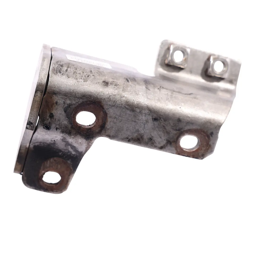 Soporte Colector Escape Montaje Diésel para Audi A4 B8 A5 8T con número de pieza 04L131561E Audi A4 B8 A5 8T Soporte Colector Escape Montaje Diésel - SKU 04L131561E - Número de pieza 04L131561E