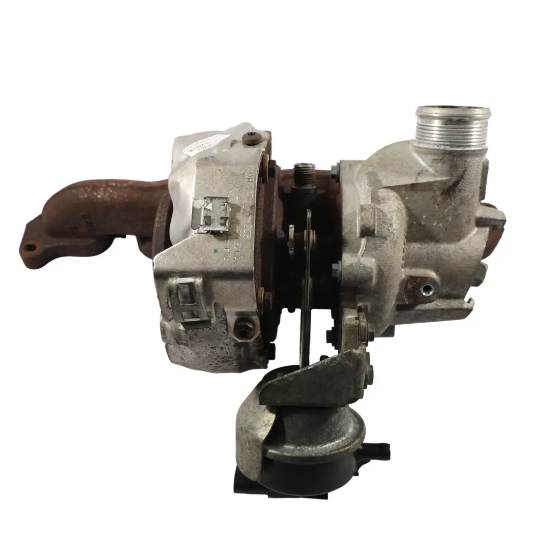 Turbolader Abgaskrümmer 2.0 TDI Dieselmotor für Audi A3 8V mit Teilenummer 04L253019Q Audi A3 8V Turbolader Abgaskrümmer 2.0 TDI Dieselmotor - SKU 04L253019Q - Teilenummer 04L253019Q
