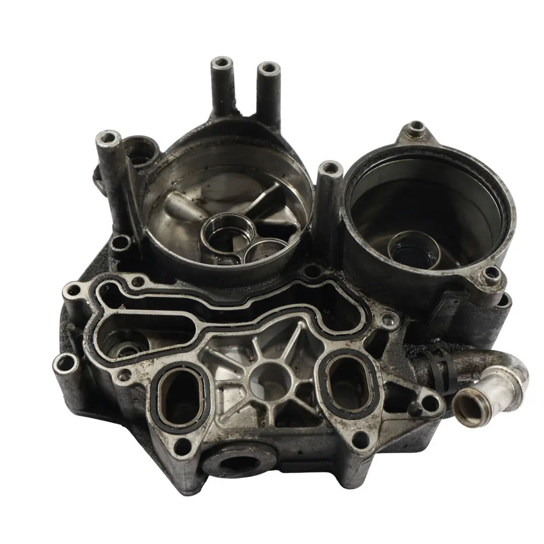 7L Ölfilter Kühlerhalter Halterung 3.0 TDI 059115397L für VW Touareg mit Teilenummer 059115397AC VW Touareg 7L Ölfilter Kühlerhalter Halterung 3.0 TDI 059115397L - SKU 059115397AC - Teilenummer 059115397AC