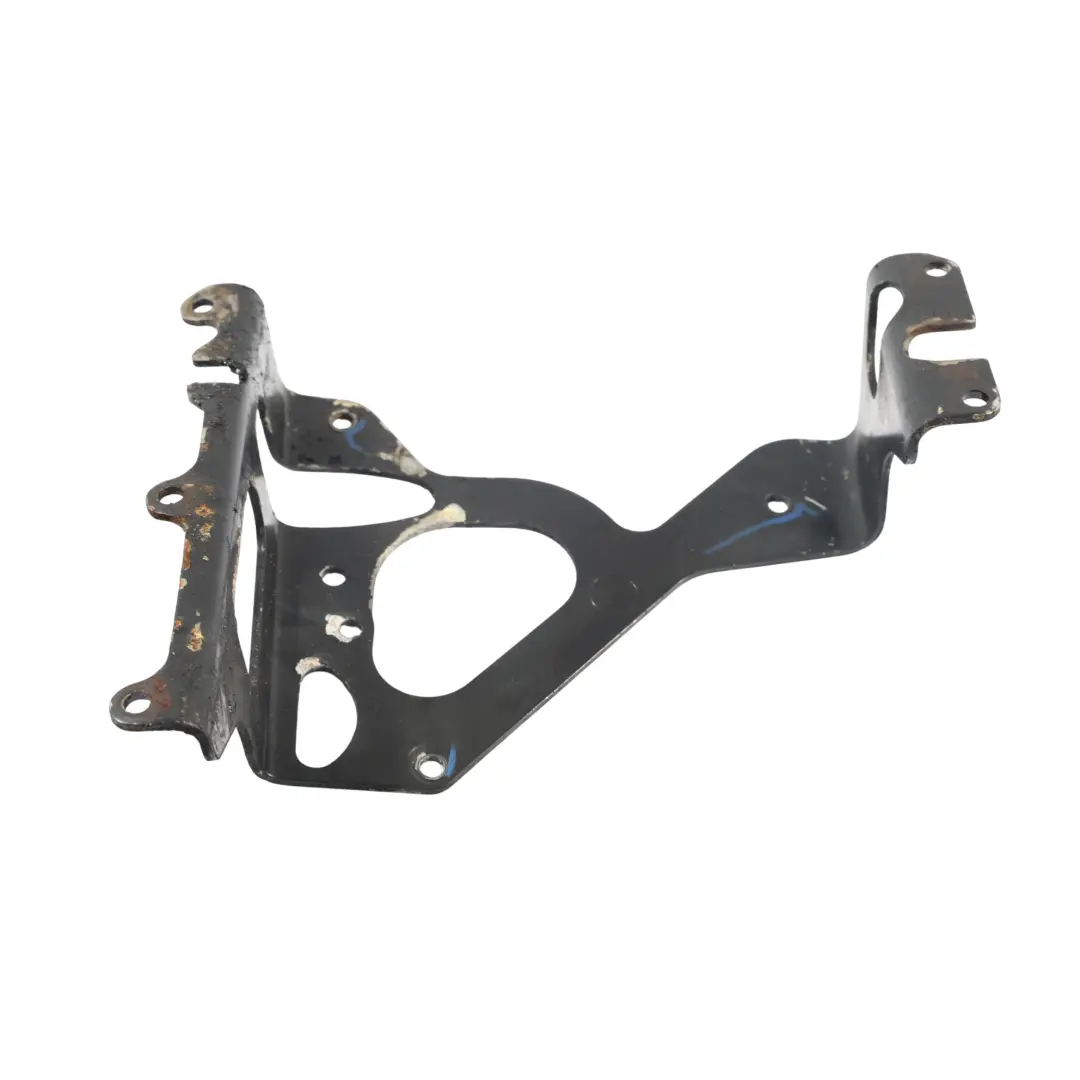 AGR Ventil Kühler Halterung 3.0 TDI für Audi A4 B8 A5 8T Q7 4L mit Teilenummer 059131035B Audi A4 B8 A5 8T Q7 4L AGR Ventil Kühler Halterung 3.0 TDI - SKU 059131035B - Teilenummer 059131035B