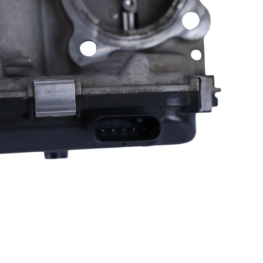 Corpo Farfallato Valvola Ricircolo Gas Scarico D per Audi A6 C8 EGR con numero di parte 059131477H Audi A6 C8 EGR Corpo Farfallato Valvola Ricircolo Gas Scarico D - SKU 059131477H - Numero di parte 059131477H