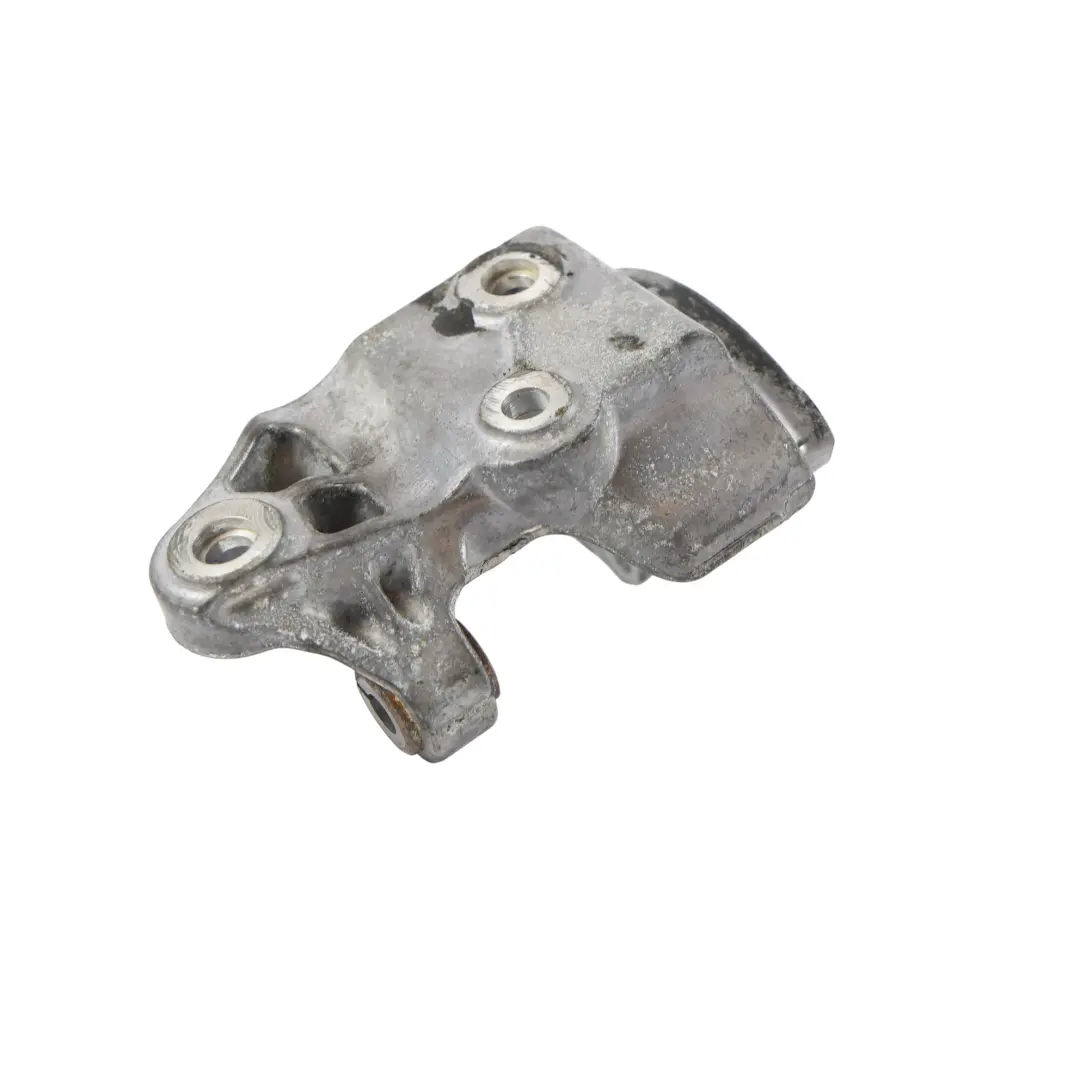 Łapa Wspornik Pompy 3.0 TDI do Porsche Cayenne 92A Audi Q7 4L o numerze 059145167AM Porsche Cayenne 92A Audi Q7 4L Łapa Wspornik Pompy 3.0 TDI - SKU 059145167AM - Numer Części 059145167AM