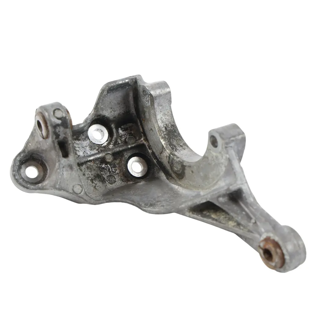 Soporte Bomba Paletas 3.0 TDI para Audi Q7 4L Cayenne 92A con número de pieza 059145167AM Audi Q7 4L Cayenne 92A Soporte Bomba Paletas 3.0 TDI - SKU 059145167AM - Número de pieza 059145167AM