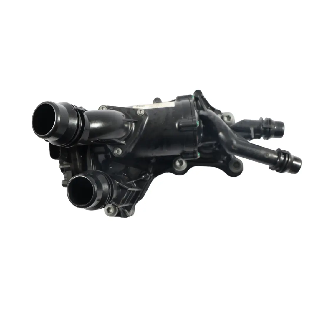 Carcasa Termostato Refrigerante Motor Diesel 2.0 TDI para Audi A4 B9 A5 F5 con número de pieza 05L121111H Audi A4 B9 A5 F5 Carcasa Termostato Refrigerante Motor Diesel 2.0 TDI - SKU 05L121111H - Número de pieza 05L121111H