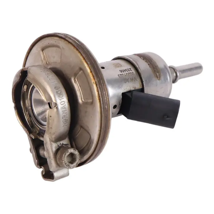 Adblue Einspritz Düse 2.0 TDI für Audi Q3 F3 mit Teilenummer 05L131113E Audi Q3 F3 Adblue Einspritz Düse 2.0 TDI - SKU 05L131113E - Teilenummer 05L131113E