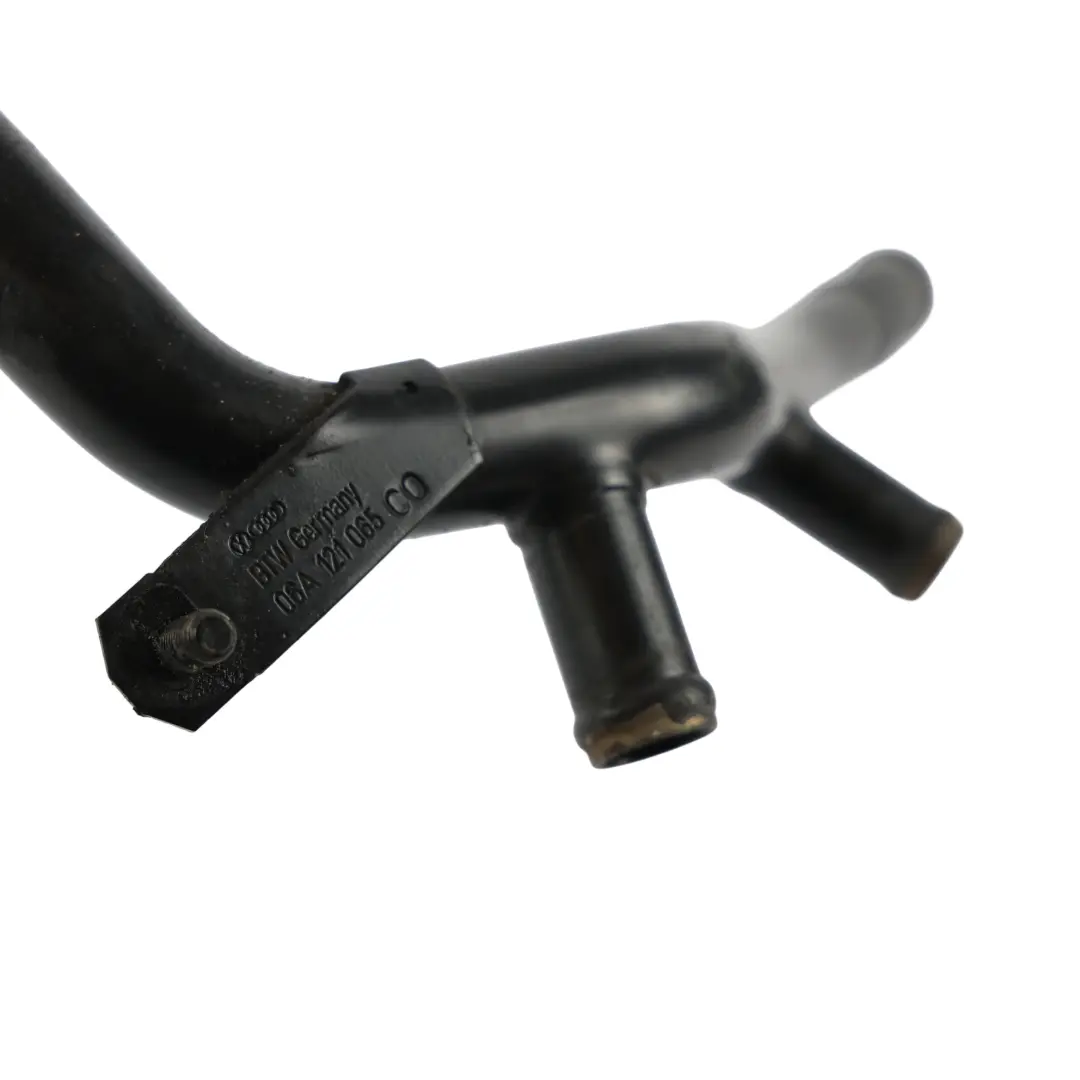 Mk5 Tuyau Liquide Refroidissement 1.6 Essence pour Audi A3 8P VW Golf à propos du numéro de pièce 06A121065CQ Audi A3 8P VW Golf Mk5 Tuyau Liquide Refroidissement 1.6 Essence - SKU 06A121065CQ - Numéro de pièce 06A121065CQ