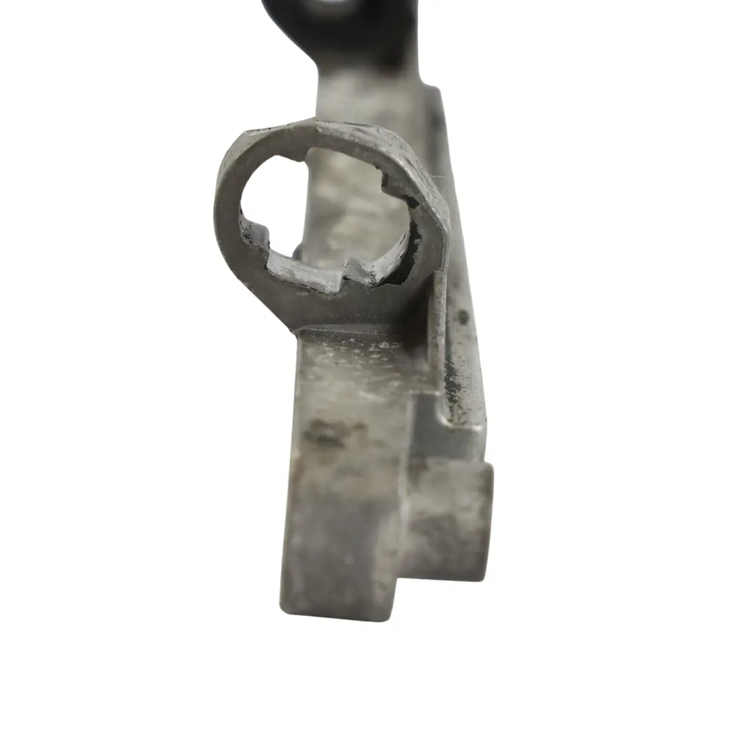 Mk5 Staffa Supporto Collettore Scarico 1.6 per Audi A3 8P VW Golf con numero di parte 06A129723Q Audi A3 8P VW Golf Mk5 Staffa Supporto Collettore Scarico 1.6 - SKU 06A129723Q - Numero di parte 06A129723Q