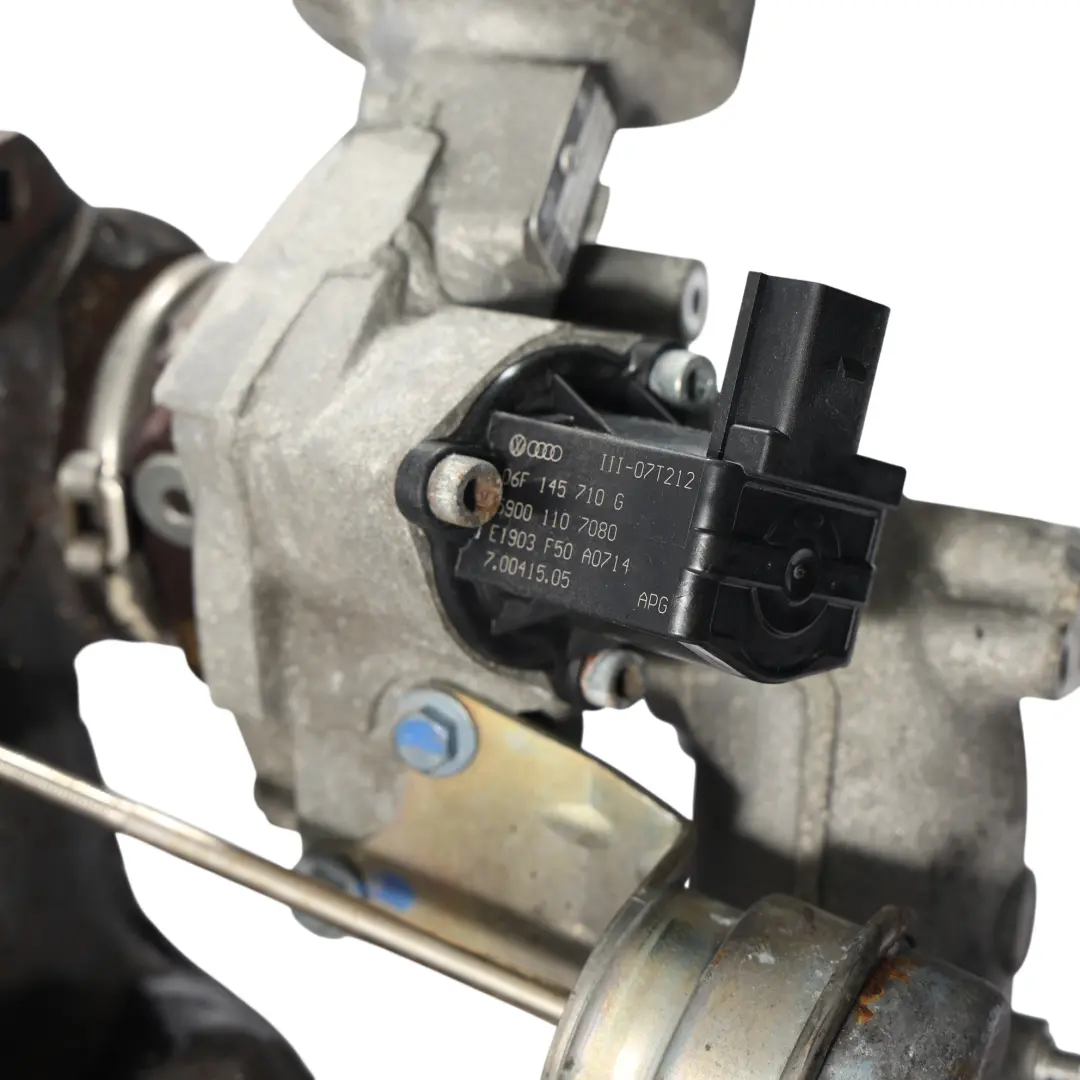Turbosprężarka Turbo Silnik Benzynowy 2.0 TFSI 06D145701C do Audi A4 B7 o numerze 06D145701J Audi A4 B7 Turbosprężarka Turbo Silnik Benzynowy 2.0 TFSI 06D145701C - SKU 06D145701J - Numer Części 06D145701J