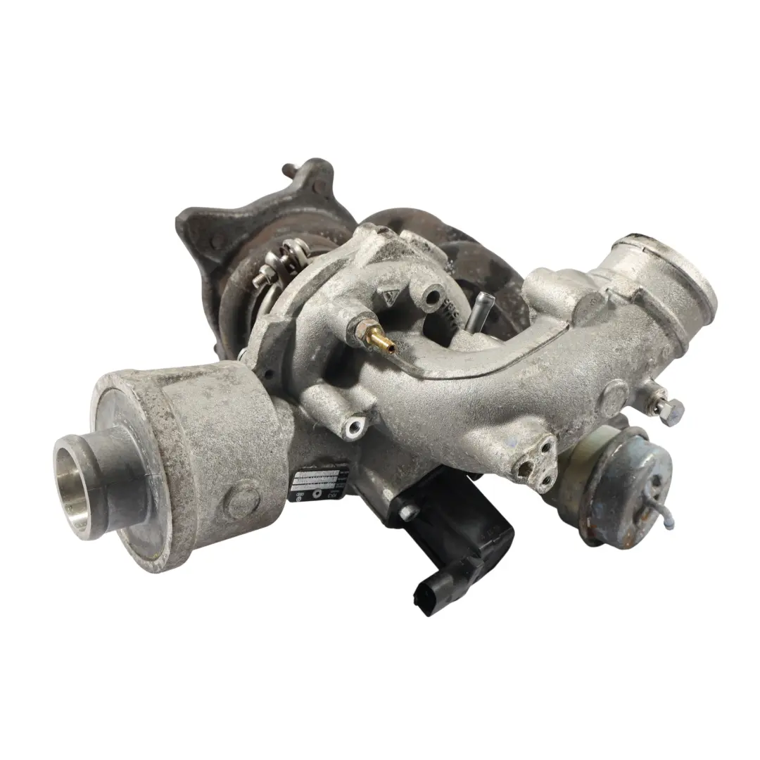 Turbocompressore 2.0 TFSI Motore A Benzina Turbo 06D145701C per Audi A6 C6 con numero di parte 06D145701J Audi A6 C6 Turbocompressore 2.0 TFSI Motore A Benzina Turbo 06D145701C - SKU 06D145701J - Numero di parte 06D145701J