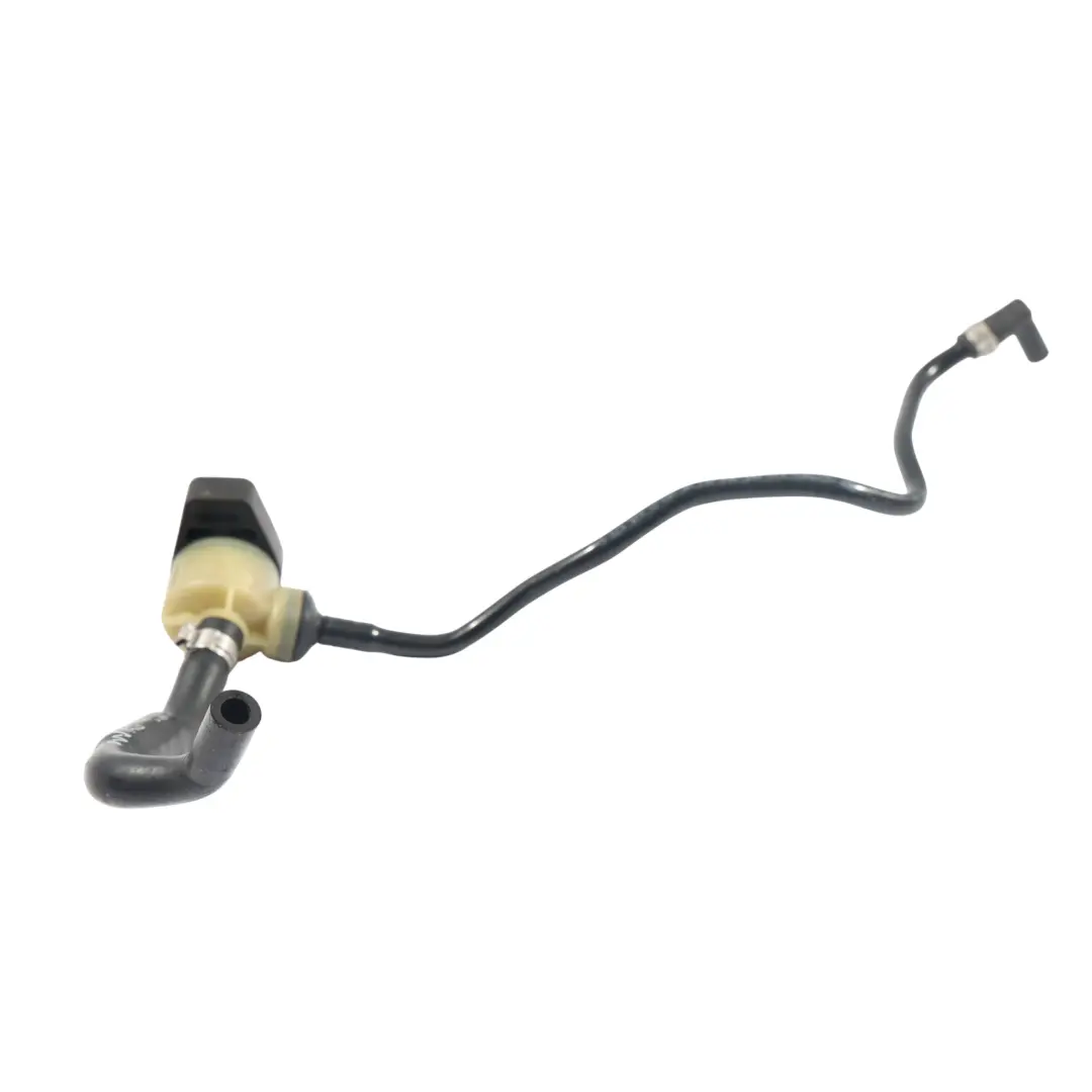 Tubo Sfiato Carter Motore per Audi S4 B8 A5 8T con numero di parte 06E103207AE Audi S4 B8 A5 8T Tubo Sfiato Carter Motore - SKU 06E103207AE - Numero di parte 06E103207AE