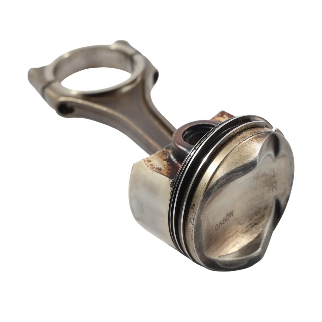 Bielle De Piston Cylindres 1-3 3.0 TFSI pour Audi S4 B8 S5 8T à propos du numéro de pièce 06E107066DM Audi S4 B8 S5 8T Bielle De Piston Cylindres 1-3 3.0 TFSI - SKU 06E107066DM - Numéro de pièce 06E107066DM