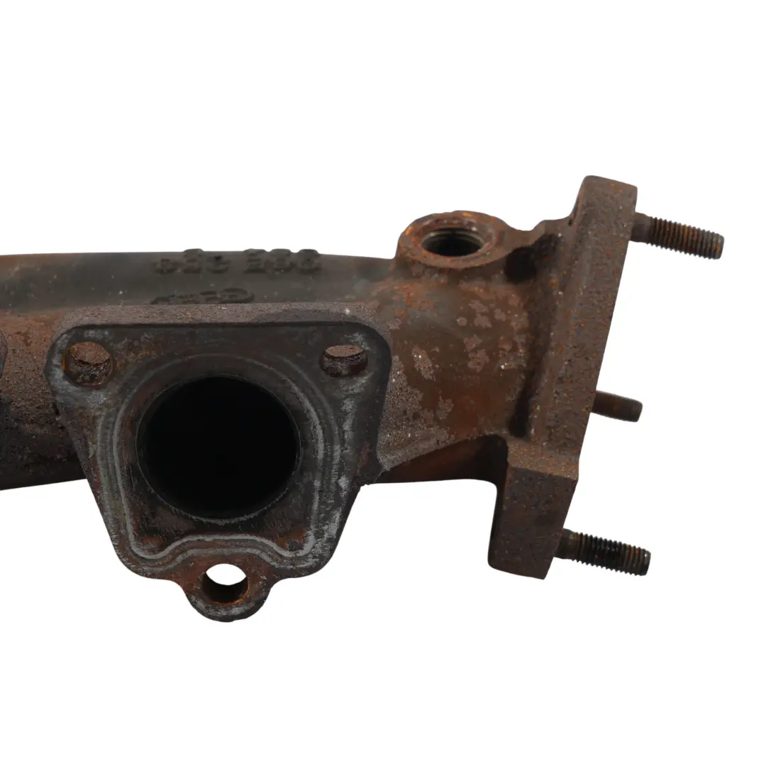 Collecteur D'Echappement Droit 3.2 FSI AUK BKH 06E253034E pour Audi A4 B7 à propos du numéro de pièce 06E253032B Audi A4 B7 Collecteur D'Echappement Droit 3.2 FSI AUK BKH 06E253034E - SKU 06E253032B - Numéro de pièce 06E253032B