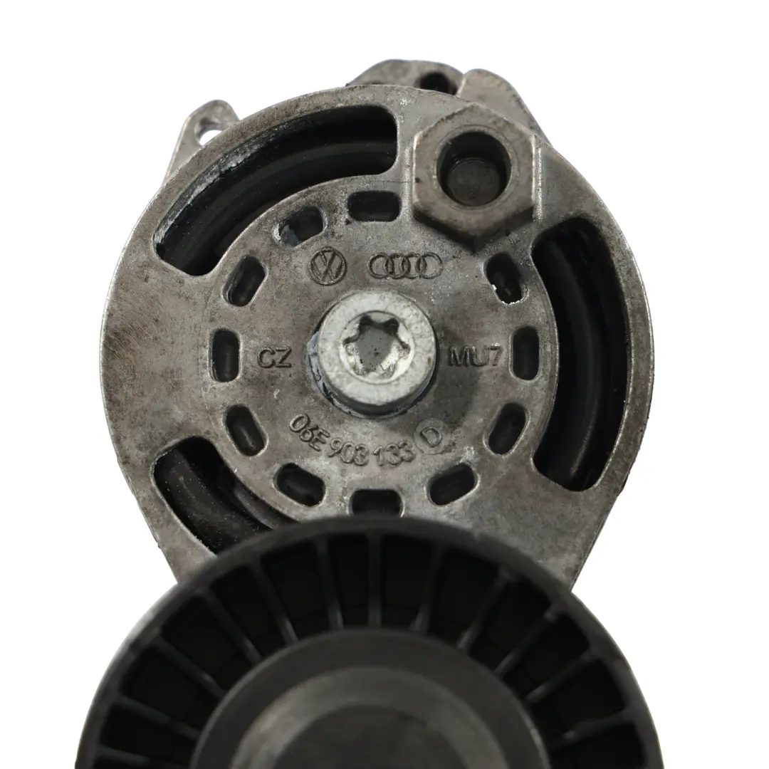 Lichtmaschinenriemenspanner 3.2 FSI AUK BKH für Audi A4 B7 mit Teilenummer 06E903133D Audi A4 B7 Lichtmaschinenriemenspanner 3.2 FSI AUK BKH - SKU 06E903133D - Teilenummer 06E903133D