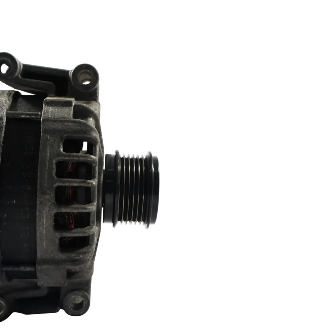 Silnik Alternator Generator 2.0 TFSI Benzyna do Audi A4 B8 A5 8T o numerze 06H903017T Audi A4 B8 A5 8T Silnik Alternator Generator 2.0 TFSI Benzyna - SKU 06H903017T - Numer Części 06H903017T