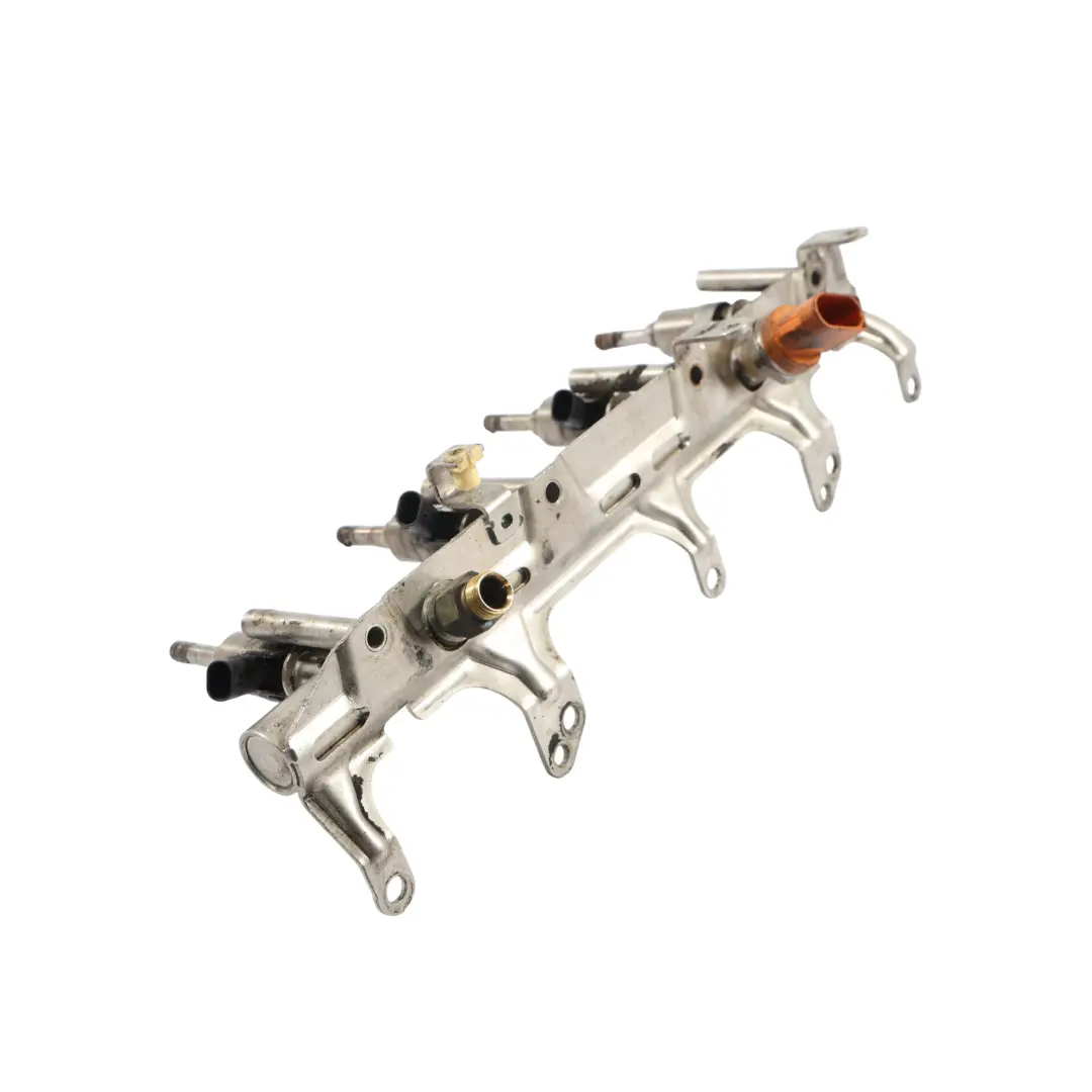 Kraftstoffeinspritz Leiste Einspritz Düse 1.8 TFSI 06J133317G für Audi A3 8P A4 B8 mit Teilenummer 06J198510A Audi A3 8P A4 B8 Kraftstoffeinspritz Leiste Einspritz Düse 1.8 TFSI 06J133317G - SKU 06J198510A-1 - Teilenummer 06J198510A