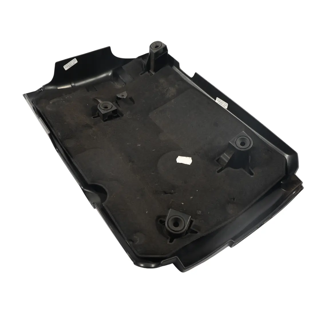 Cache Moteur Supérieur Essence 2.0 TSI pour Volkswagen Golf Mk7 à propos du numéro de pièce 06K103925BP Volkswagen Golf Mk7 Cache Moteur Supérieur Essence 2.0 TSI - SKU 06K103925BP - Numéro de pièce 06K103925BP