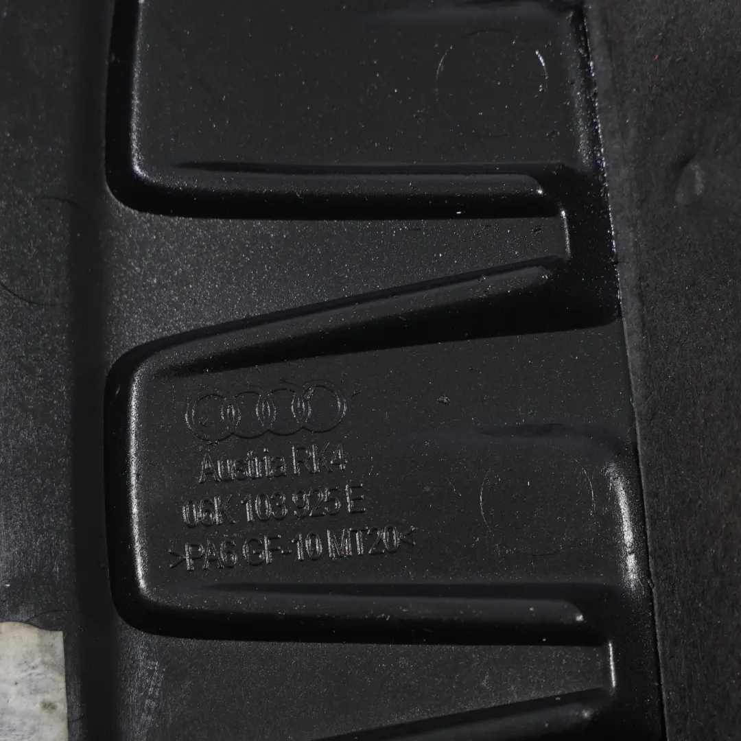 Motore Benzina Pannello Superiore Copertura per Audi S3 8V 2.0 TFSI DJHA con numero di parte 06K103925E Audi S3 8V 2.0 TFSI DJHA Motore Benzina Pannello Superiore Copertura - SKU 06K103925E-1 - Numero di parte 06K103925E