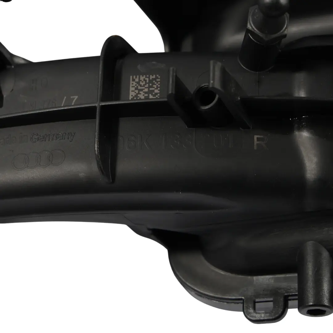 Collettore Di Aspirazione per Audi A3 A4 A5 VW Golf Passat Skoda Octavia con numero di parte 06K133201R Audi A3 A4 A5 VW Golf Passat Skoda Octavia Collettore Di Aspirazione - SKU 06K133201R - Numero di parte 06K133201R