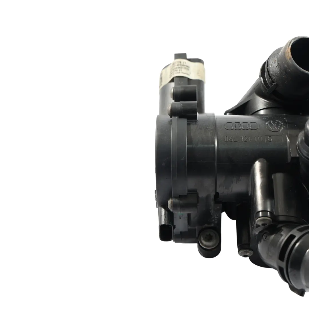 Audi A5 8T Thermostat Boîtier Pompe Liquide 2.0 TFSI CNCD - SKU 06L121111G - Numéro de pièce 06L121111G