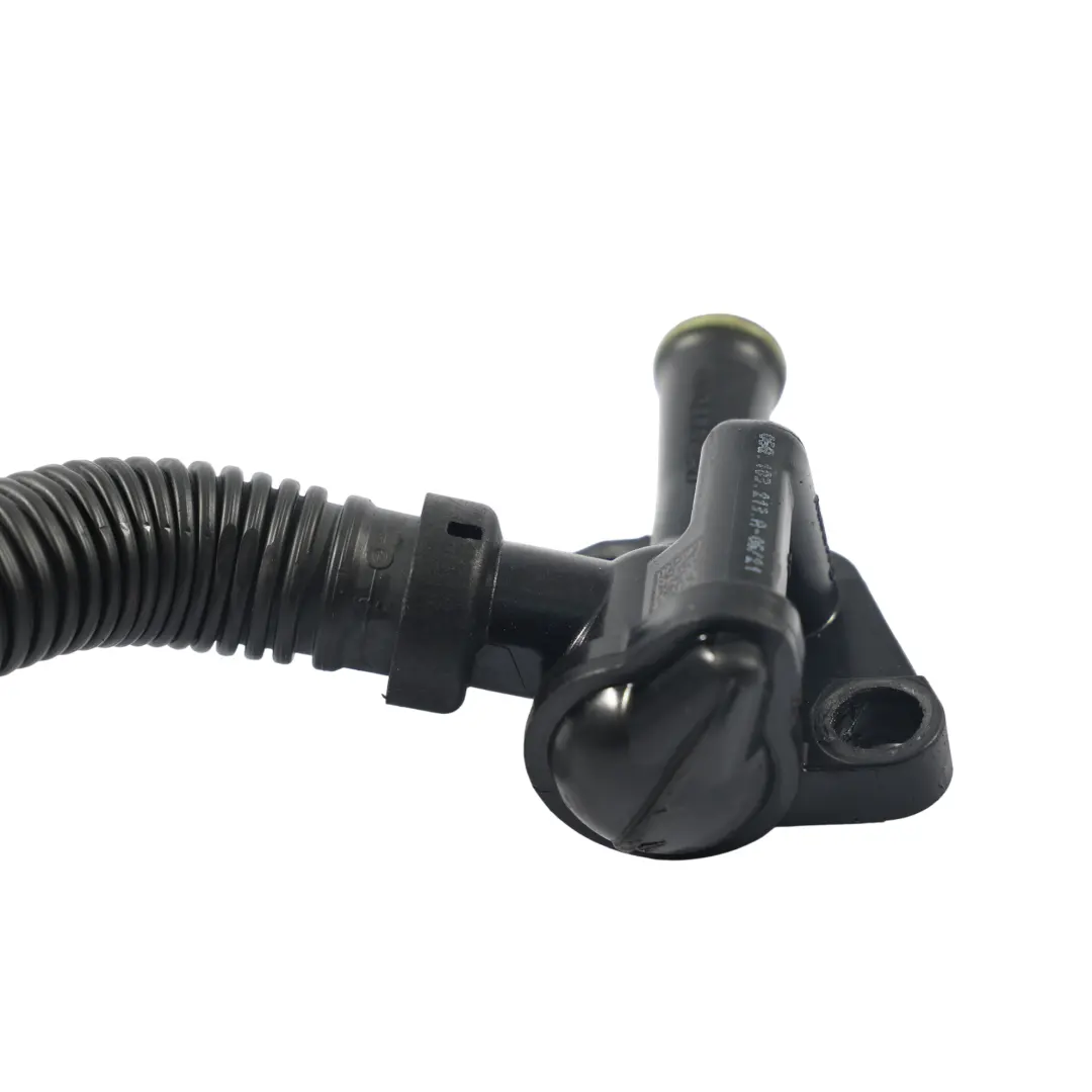 Volkswagen Golf Mk8 Tubo Respiradero Motor 2.0 TSI - SKU 06Q103213A - Número de pieza 06Q103213A