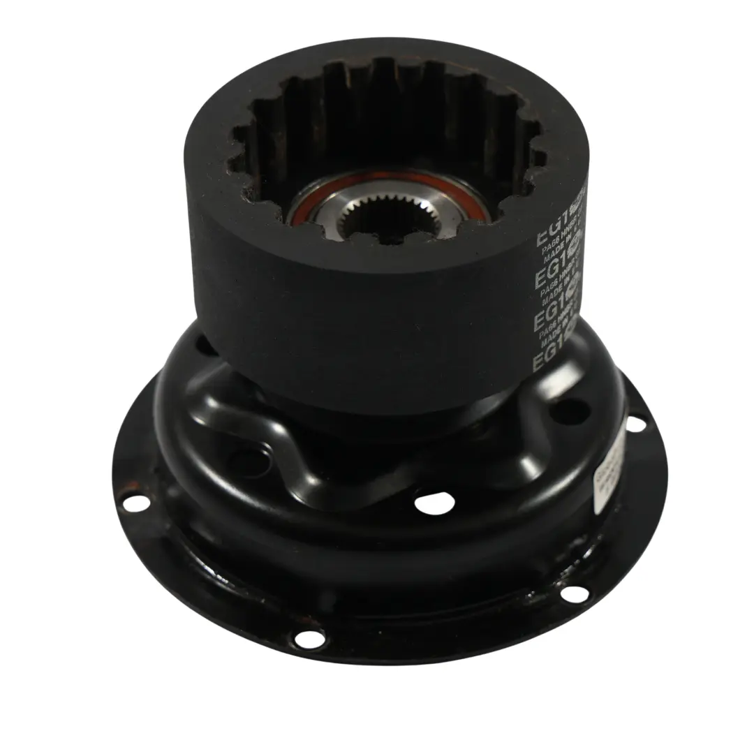 7L Koło Pasowe Alternatora Prądnicy 2.5 TDI do VW Touareg o numerze 070903201E VW Touareg 7L Koło Pasowe Alternatora Prądnicy 2.5 TDI - SKU 070903201E - Numer Części 070903201E