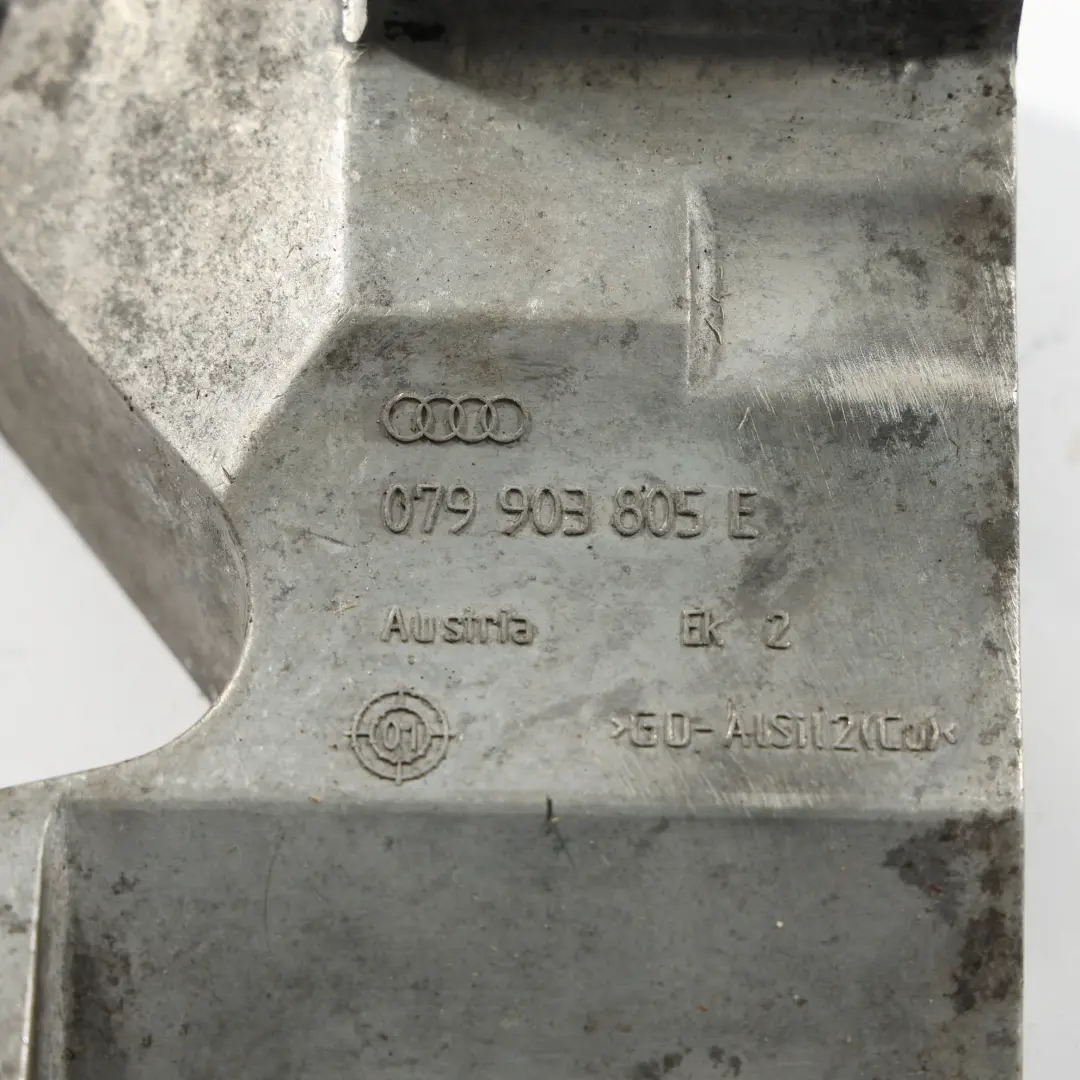 Audi A4 B8 S5 8T 4.2 FSI Alternador Soporte - SKU 079903805E - Número de pieza 079903805E