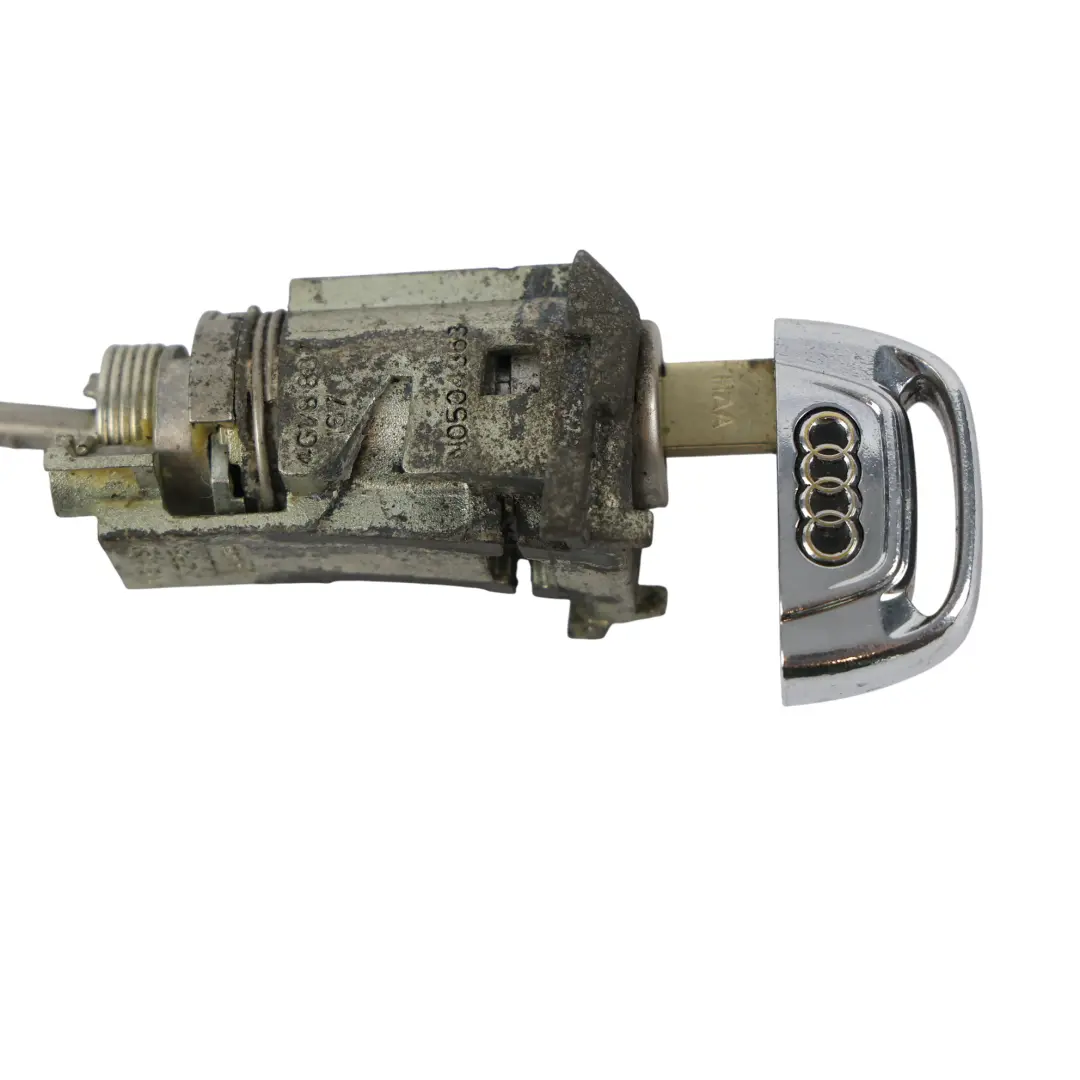 Cerradura Puerta Delantera Llave Barril Lado Conductor para Audi A7 4G con número de pieza 107837167BM Audi A7 4G Cerradura Puerta Delantera Llave Barril Lado Conductor - SKU 107837167BM - Número de pieza 107837167BM