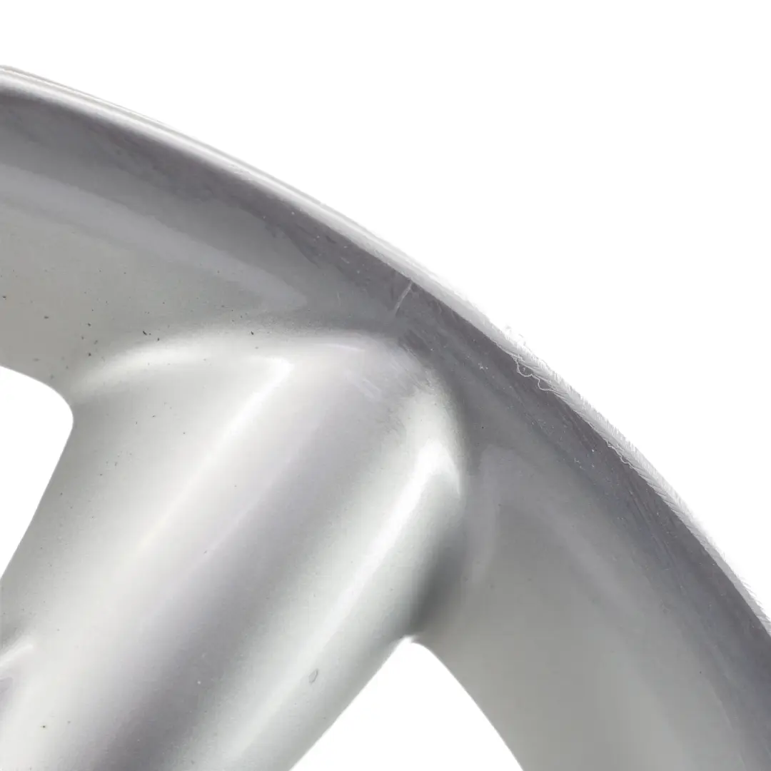 Srebrna Felga Aluminiowa 16'' 6.5J ET:48 do Mini R50 o numerze 1512348 Mini R50 Srebrna Felga Aluminiowa 16'' 6.5J ET:48 - SKU 1512348-1 - Numer Części 1512348