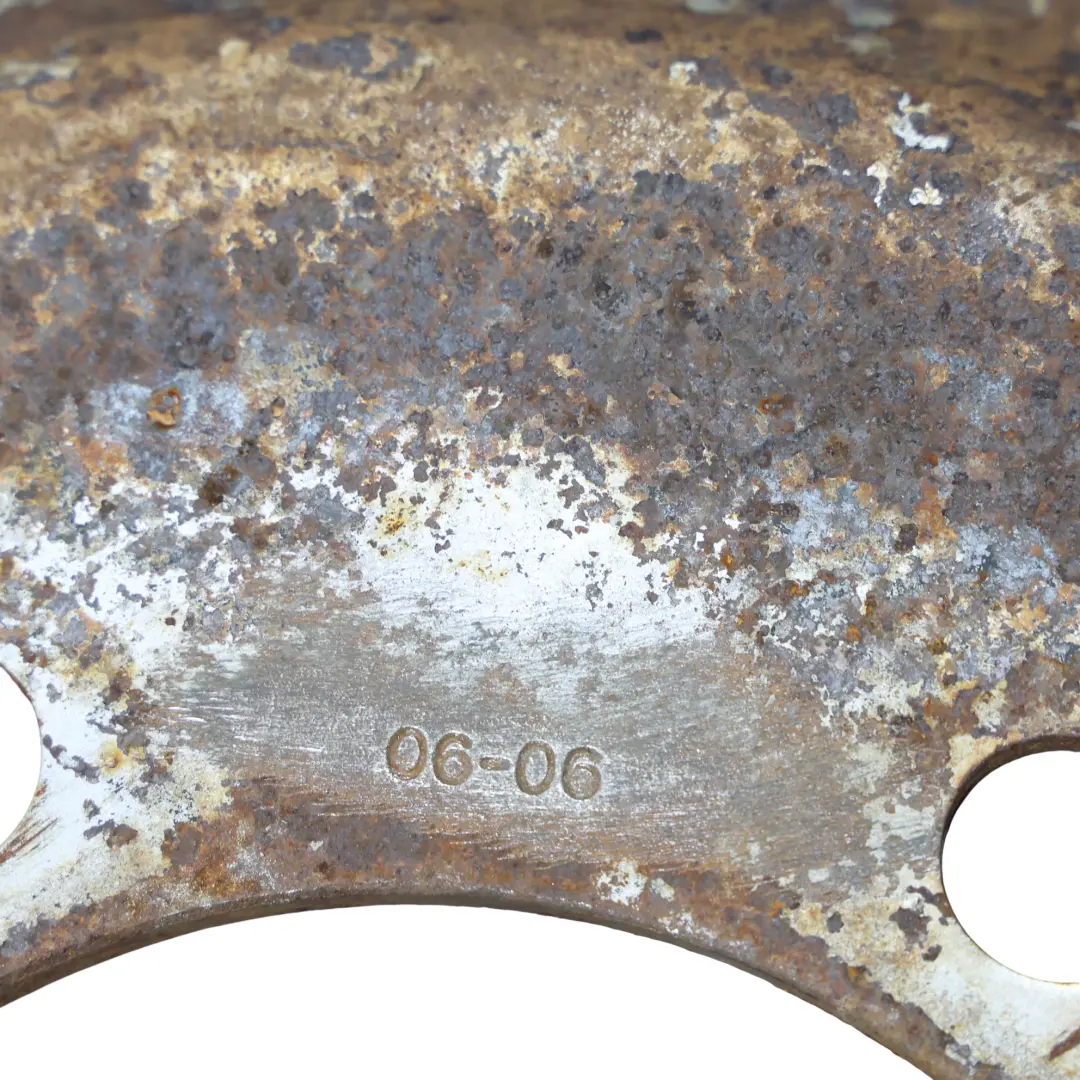 Opona Pirelli TR85 225/75 Felga Stalowa 17,5" 6J do o numerze 15544 Opona Pirelli TR85 225/75 Felga Stalowa 17,5" 6J - SKU 15544-1 - Numer Części 15544