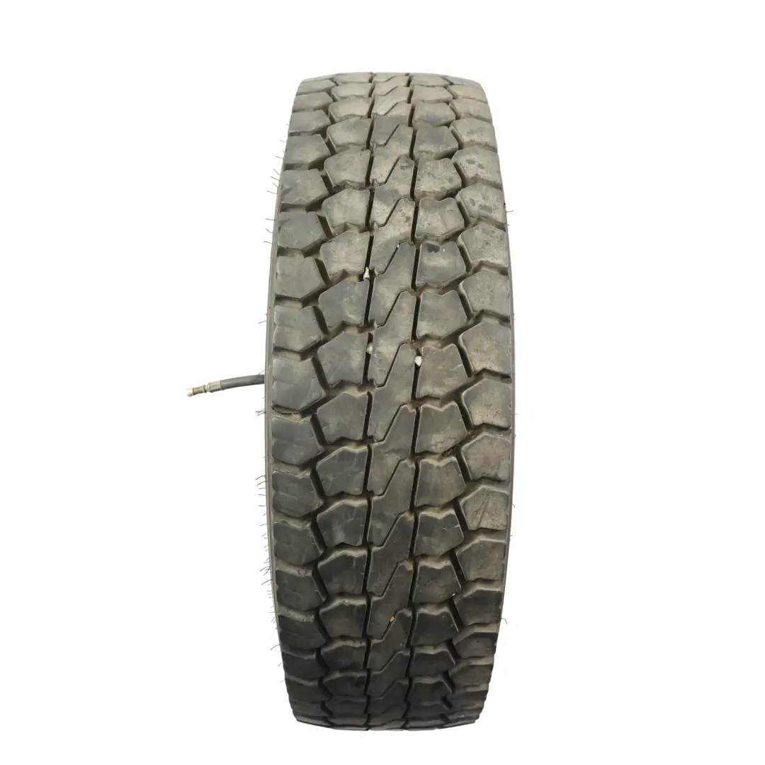 Opona Pirelli TR85 225/75 Felga Stalowa 17,5" 6J do o numerze 15544 Opona Pirelli TR85 225/75 Felga Stalowa 17,5" 6J - SKU 15544-1 - Numer Części 15544