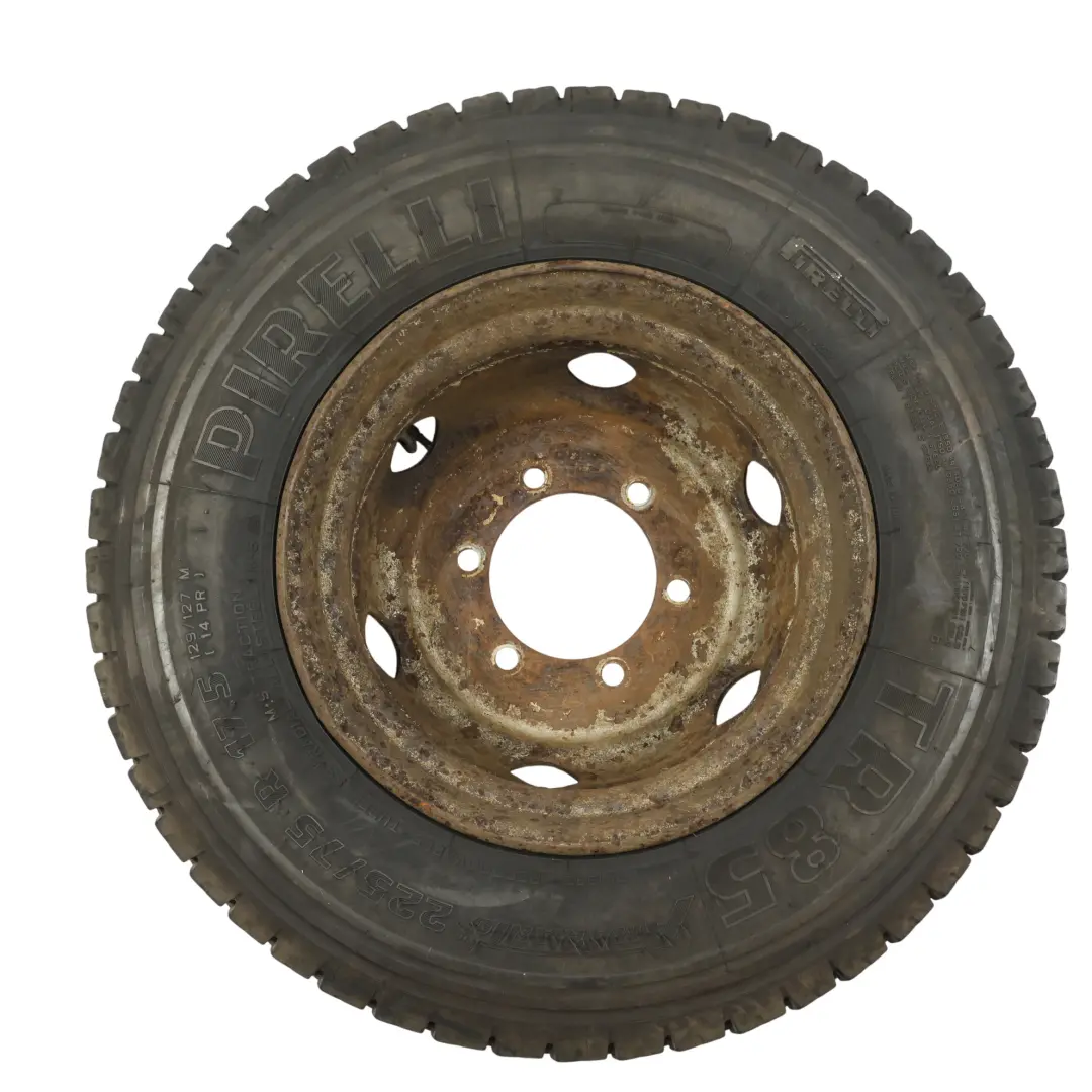 Opona Pirelli TR85 225/75 Felga Stalowa 17,5" 6J do o numerze 15544 Opona Pirelli TR85 225/75 Felga Stalowa 17,5" 6J - SKU 15544-1 - Numer Części 15544