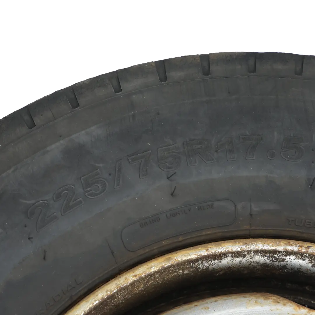 Tyre Marshal KRS50 225/75 Steel Wheel 17.5" 6J to Iveco with Part number 15544 Iveco Tyre Marshal KRS50 225/75 Steel Wheel 17.5" 6J - SKU 15544-2 - Part number 15544