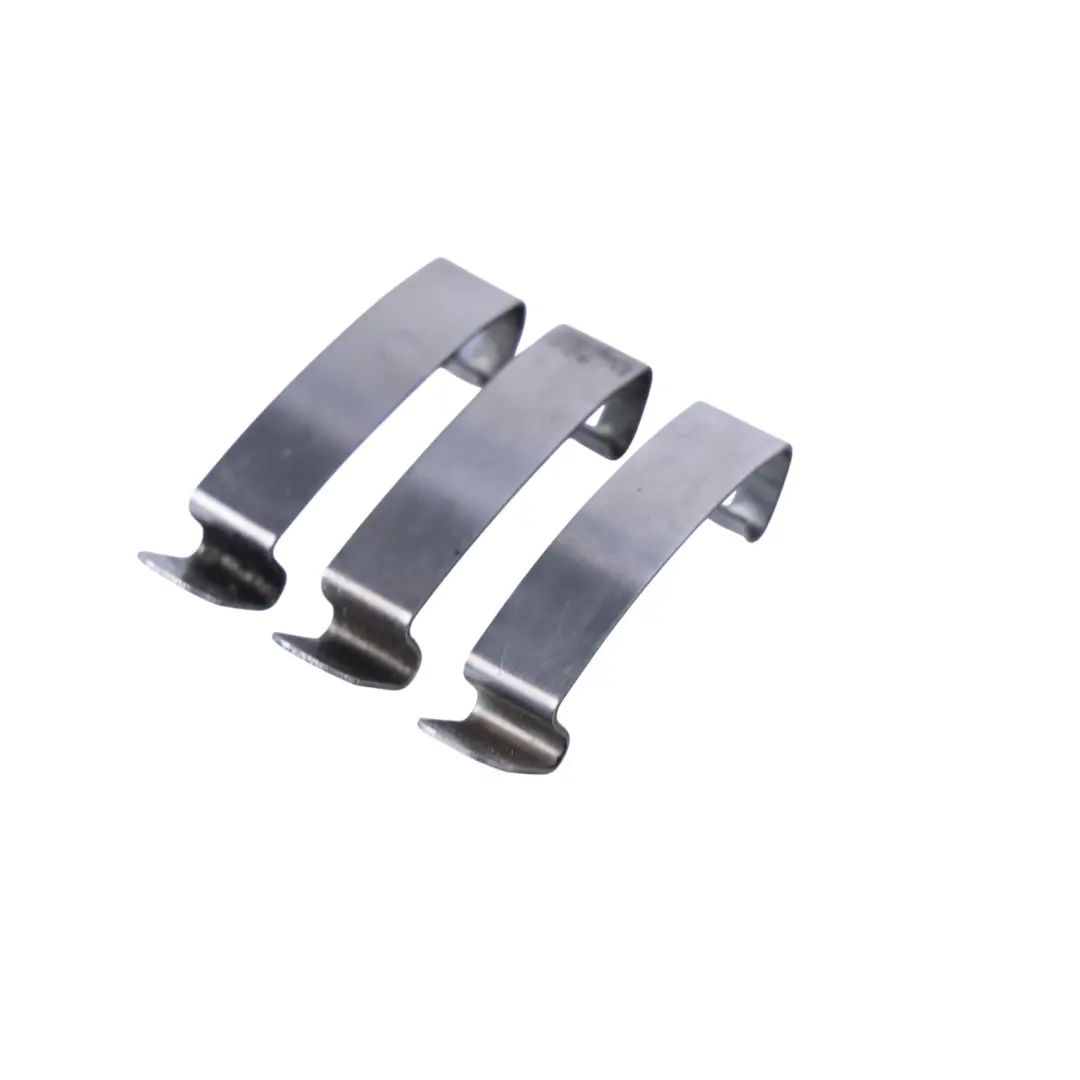 Clip a molla BMW F20 F21 F30 F31 E90 E91 F10 F11 Set di morsetti per filtri aria per con numero di parte 1716113 Clip a molla BMW F20 F21 F30 F31 E90 E91 F10 F11 Set di morsetti per filtri aria - SKU 1716113 - Numero di parte 1716113