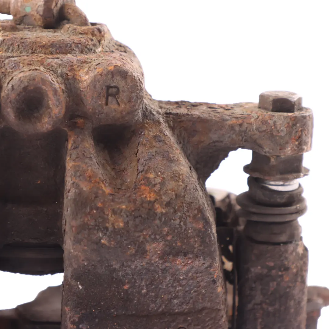 Front Axle Brake Caliper Housing Bracket Right O/S AY11-2B294-BD to Ford B-Max with Part number 1858142 Ford B-Max Front Axle Brake Caliper Housing Bracket Right O/S AY11-2B294-BD - SKU 1858142 - Part number 1858142