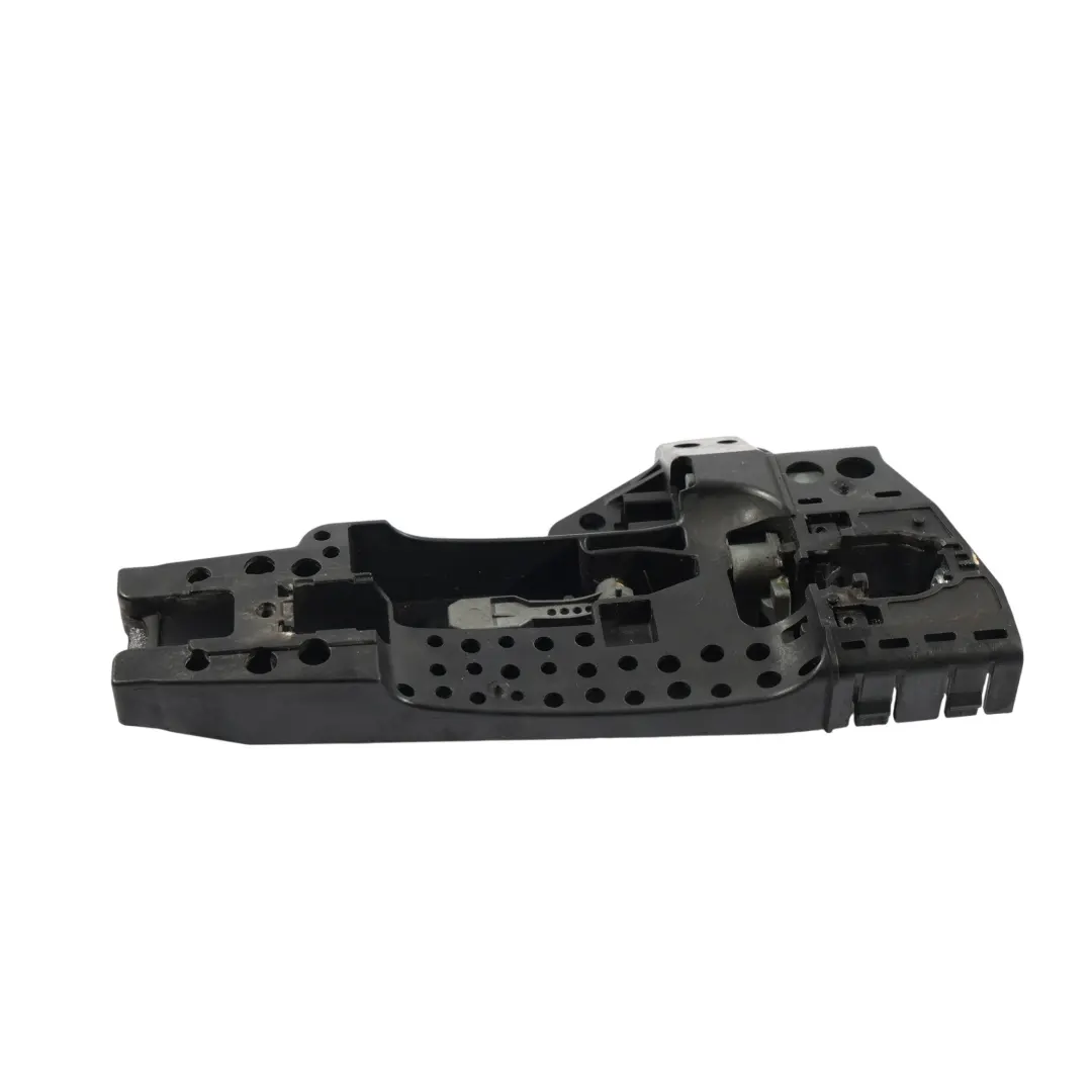 Door Handle Base Mount Bracket Exterior Right O/S to Audi A8 D4 4H Rear with Part number 4H0839886 Audi A8 D4 4H Rear Door Handle Base Mount Bracket Exterior Right O/S - SKU 4H0839886 - Part number 4H0839886