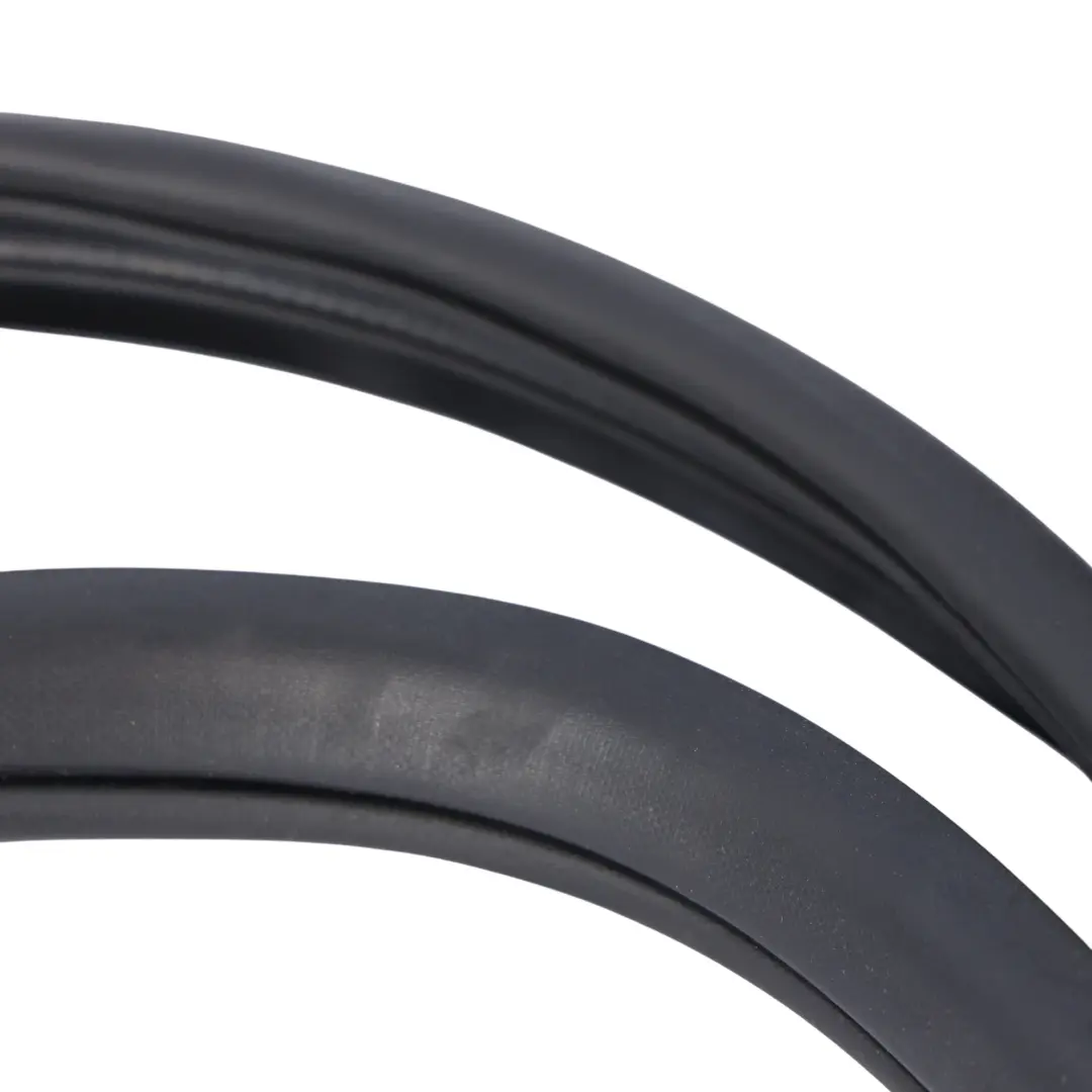 MK6 Guarnizione Porta Posteriore Destra EB3B-2620782-AB per Ford Ranger Wildtrak con numero di parte 1923755 Ford Ranger Wildtrak MK6 Guarnizione Porta Posteriore Destra EB3B-2620782-AB - SKU 1923755 - Numero di parte 1923755