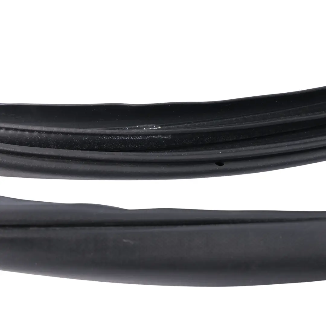 MK6 Junta Burlete Puerta Trasera Derecha EB3B-2620782-AB para Ford Ranger Wildtrak con número de pieza 1923755 Ford Ranger Wildtrak MK6 Junta Burlete Puerta Trasera Derecha EB3B-2620782-AB - SKU 1923755 - Número de pieza 1923755