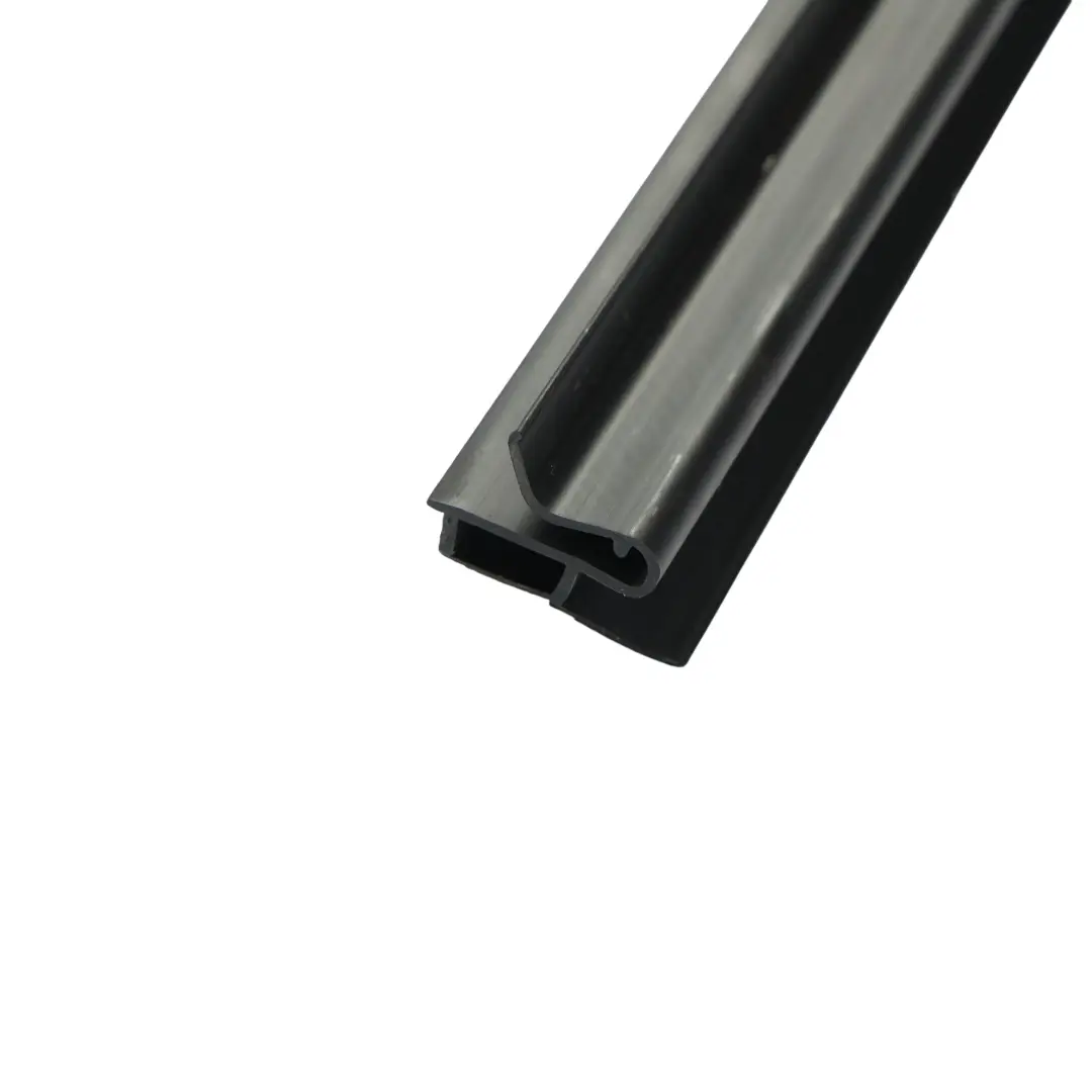 Ford Mustang VI Türfenster Dichtung Streifen Vorne Links FR3B-6321435-AF - SKU 1940015 - Teilenummer 1940015