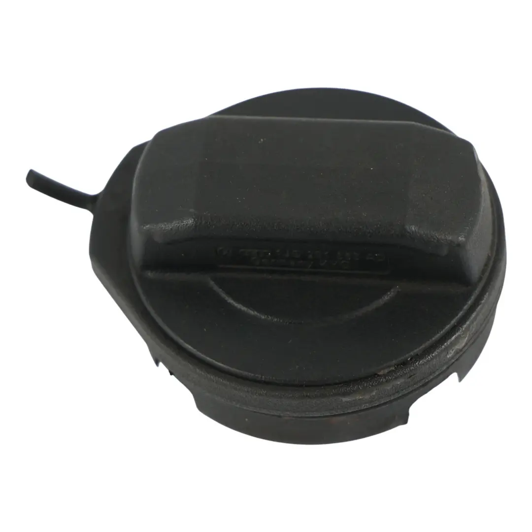 Tappo Bocchettone Carburante Diesel Nero per Volkswagen Transporter T5 con numero di parte 1J0201553AD Volkswagen Transporter T5 Tappo Bocchettone Carburante Diesel Nero - SKU 1J0201553AD - Numero di parte 1J0201553AD