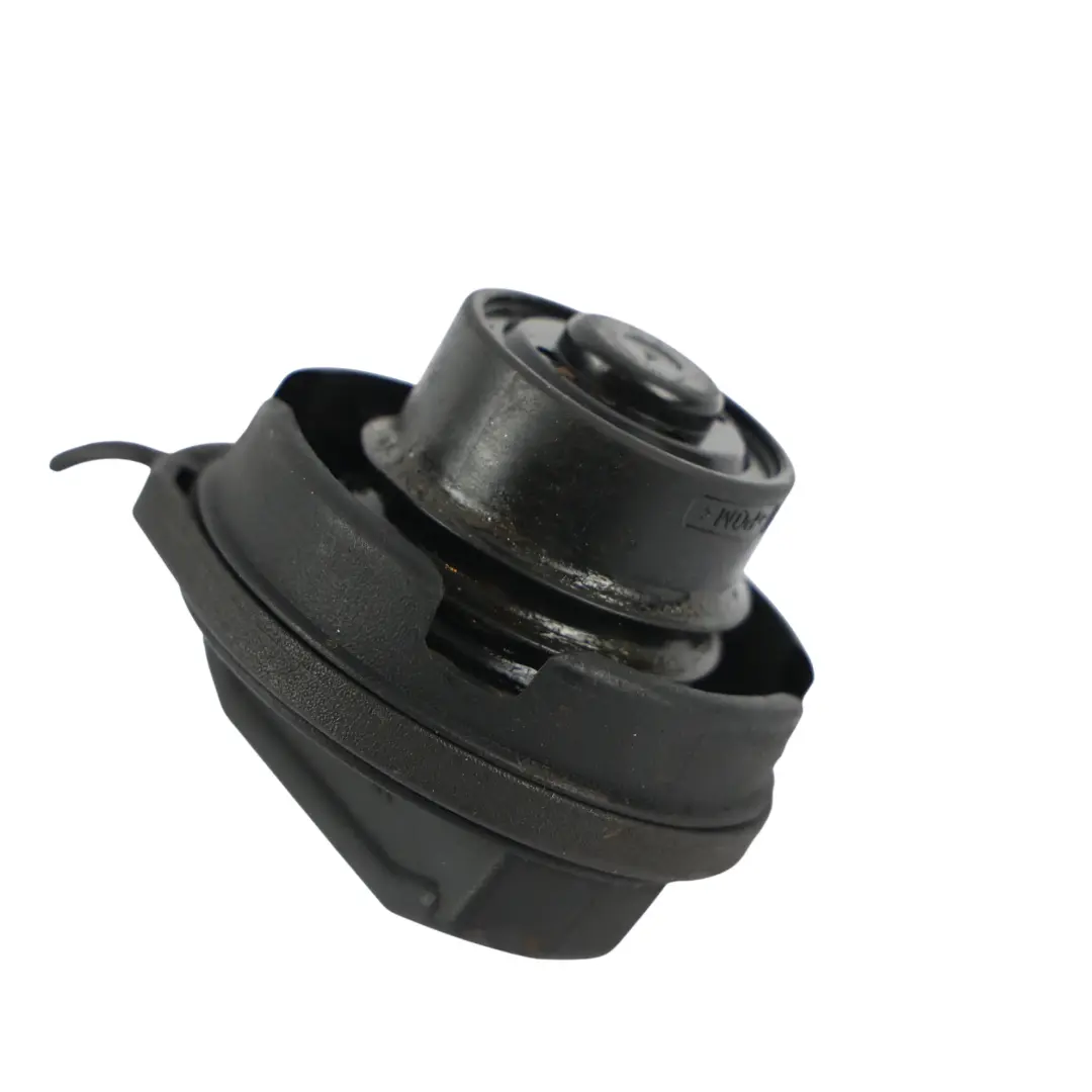 Tappo Bocchettone Carburante Diesel Nero per Volkswagen Transporter T5 con numero di parte 1J0201553AD Volkswagen Transporter T5 Tappo Bocchettone Carburante Diesel Nero - SKU 1J0201553AD - Numero di parte 1J0201553AD
